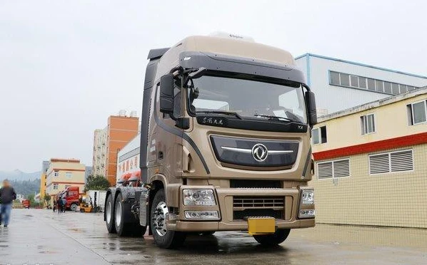 Moteur Malikang 520 +14 boîte de vitesses, arbre de transmission en alliage d'aluminium apparaît, le produit phare de Dongfeng Tianlong possède de nombreuses compétences uniques