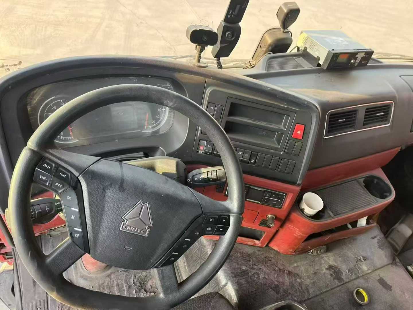 2025-12-08133442095